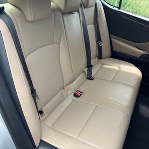 صورة مصغرة 34 لـ 2019 Lexus ES 300H BASE