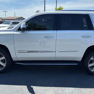 CADILLAC ESCALADE LUXURY - 4