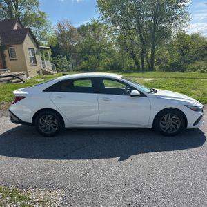 HYUNDAI ELANTRA SEL - 10