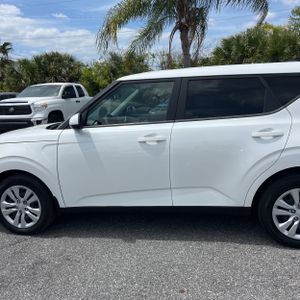 KIA SOUL LX - 4