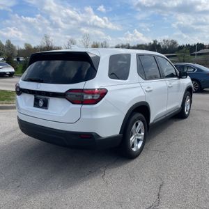 HONDA PILOT LX - 8