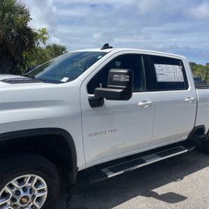 CHEVROLET SILVERADO 2500HD LT - 2