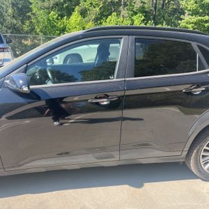 HYUNDAI KONA SEL - 4