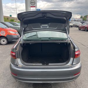 2019 Volkswagen JETTA SE thumbnail 42