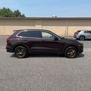2016 Porsche CAYENNE BASE 照片 10