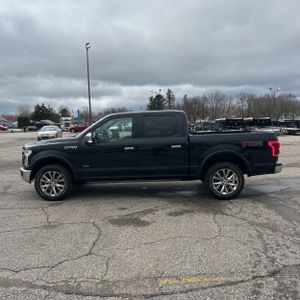 FORD F-150 LARIAT - 3