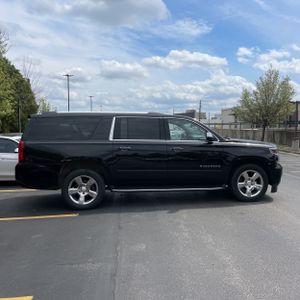 CHEVROLET SUBURBAN PREMIER - 6