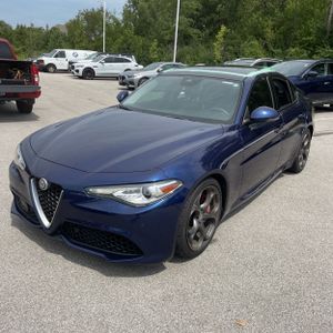 2018 ALFA Romeo GIULIA TI SPORT 照片 1