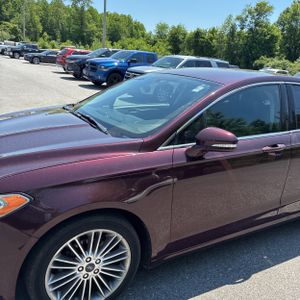 FORD FUSION SE - 2