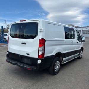 FORD TRANSIT 250 - 8
