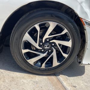 صورة مصغرة 20 لـ 2016 Honda CIVIC LX