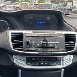 صورة مصغرة 36 لـ 2015 Honda ACCORD LX