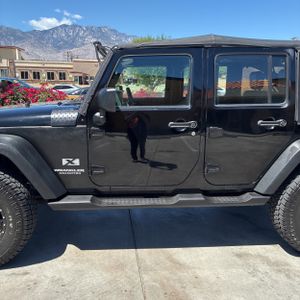 JEEP WRANGLER UNLIMITED X - 4