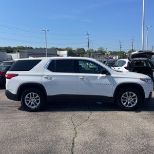 CHEVROLET TRAVERSE LS - 10
