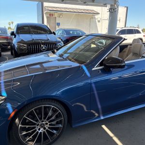 MERCEDES-BENZ E-CLASS - 2