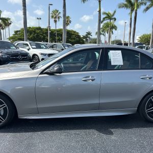 صورة 4 لـ 2023 Mercedes-BENZ C-CLASS