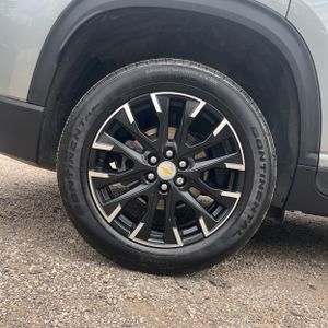 2025 Chevrolet TRAVERSE LT — миниатюра 19