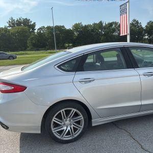 صورة 9 لـ 2014 FORD FUSION SE