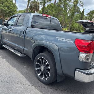 TOYOTA TUNDRA - 5