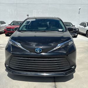 2025 Toyota SIENNA XLE 8-PASSENGER 照片 14