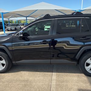 2019 Toyota RAV4 XLE 照片 4