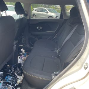 2016 KIA SOUL + 缩略图 33