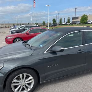 2017 Chevrolet MALIBU LT 照片 2