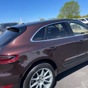 PORSCHE MACAN S - 9