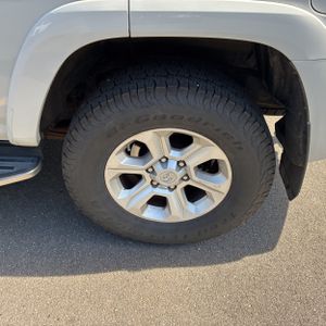 2015 Toyota 4RUNNER SR5 PREMIUM — фото 14