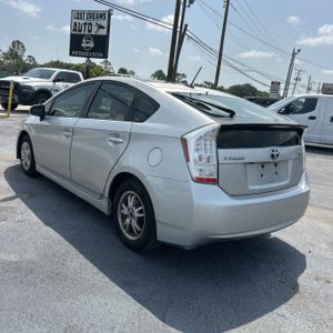 2011 Toyota PRIUS FOUR — фото 5