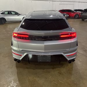 2025 Lamborghini URUS SE — фото 7