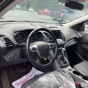 صورة مصغرة 36 لـ 2016 FORD ESCAPE SE