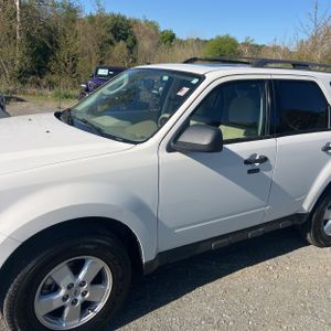 FORD ESCAPE XLT - 2