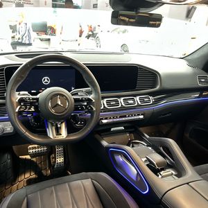 2026 Mercedes-BENZ AMG GLS 63 4MATIC+ — фото 37