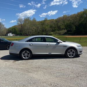 FORD TAURUS SEL - 10