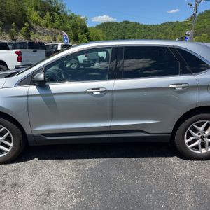 FORD EDGE SEL - 4