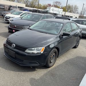 VOLKSWAGEN JETTA BASE - 1