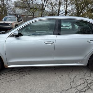 VOLKSWAGEN PASSAT SE PZEV - 4