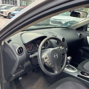2011 Nissan ROGUE SV 照片 34