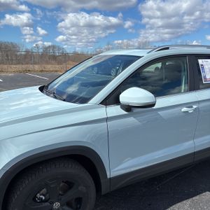 VOLKSWAGEN TAOS SEL 4MOTION - 2