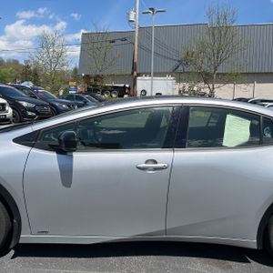 TOYOTA PRIUS - 4