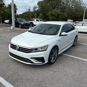 VOLKSWAGEN PASSAT 1.8T R-LINE - 1