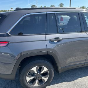 JEEP GRAND CHEROKEE 4XE - 9