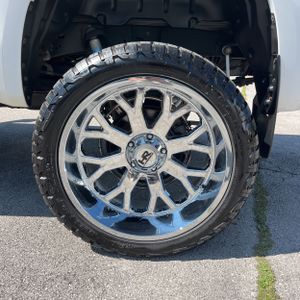 2019 Toyota TUNDRA LIMITED photo 18