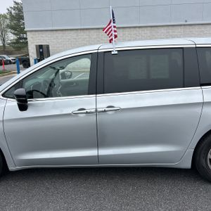 CHRYSLER PACIFICA LIMITED - 4