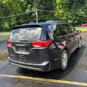 2018 Chrysler PACIFICA TOURING L — фото 8