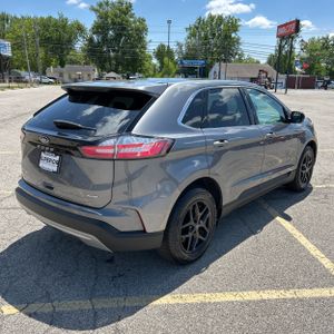 FORD EDGE SEL - 8