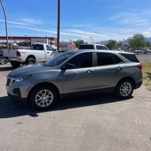 CHEVROLET EQUINOX LS - 3