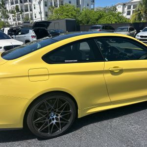 صورة 9 لـ 2019 BMW M4 BASE