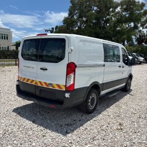 FORD TRANSIT 150 - 8